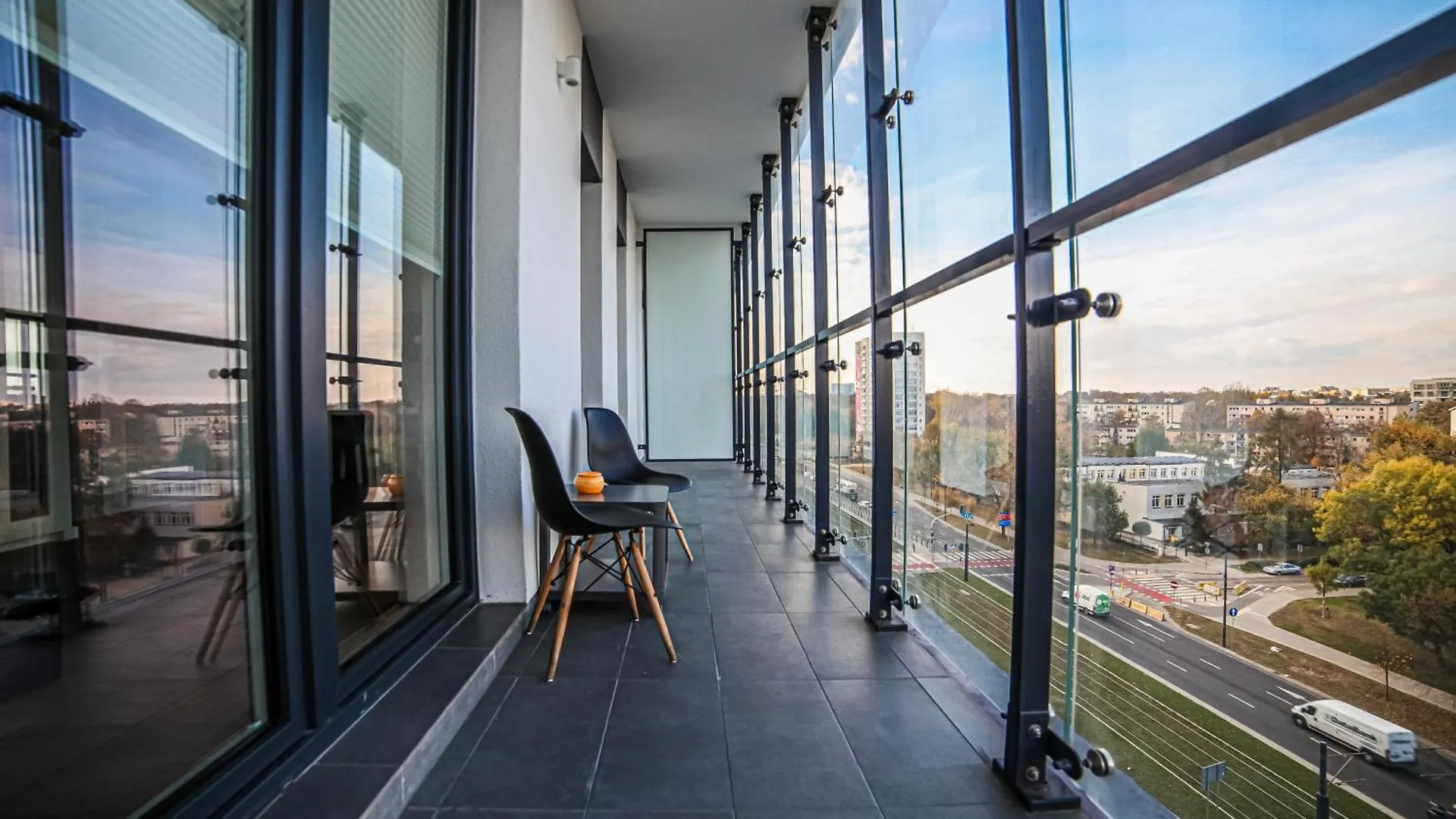 Big City Life Apartments - Bliska Wola Tower A Warszawa