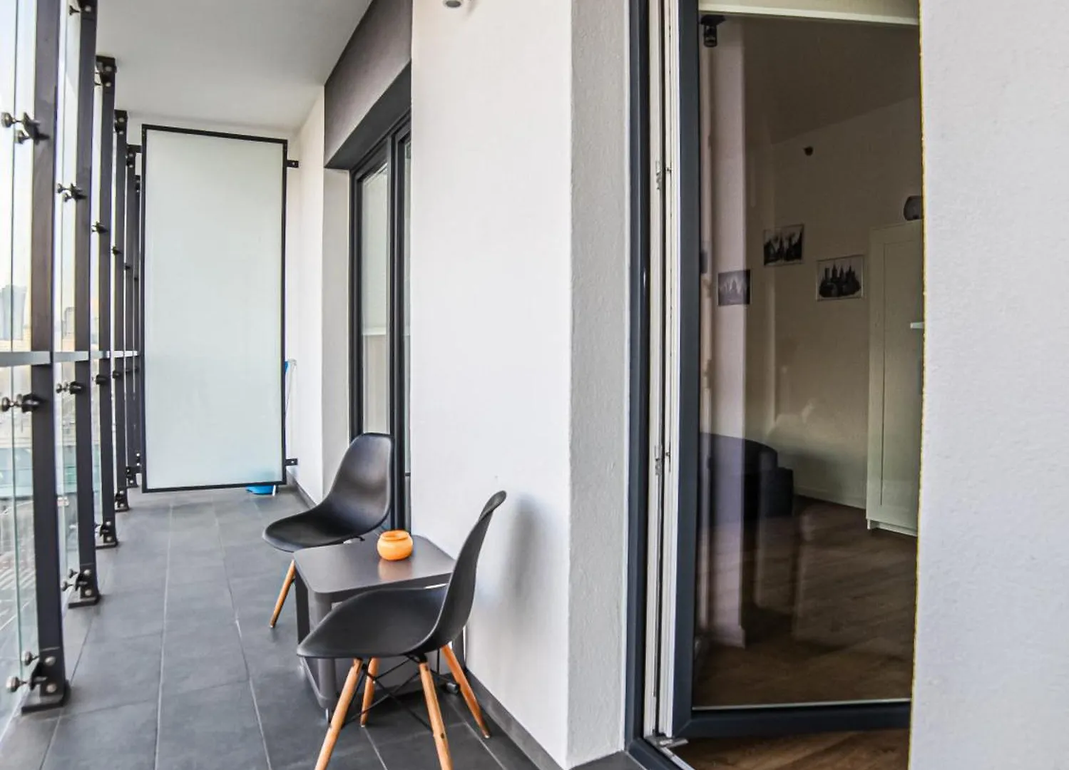 Big City Life Apartments - Bliska Wola Tower A Warszawa